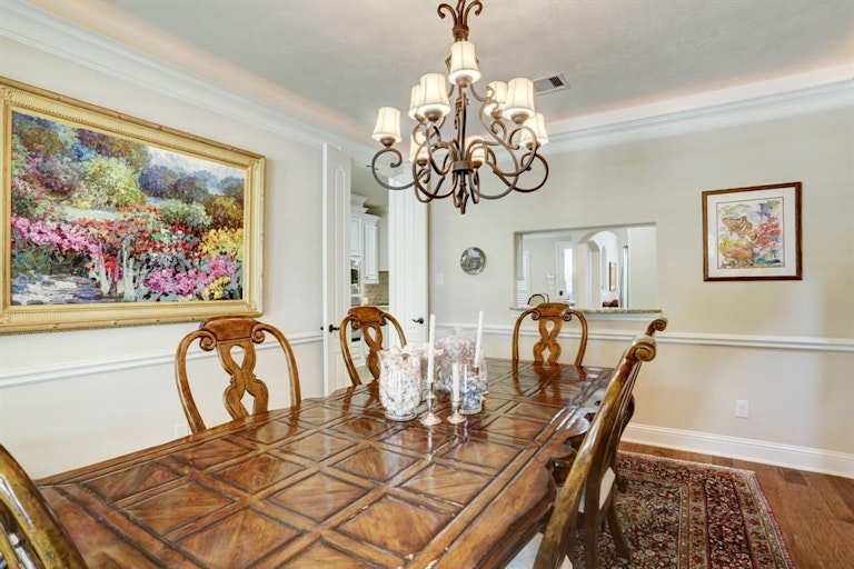 Photo 10 of 50 - 4823 Middlewood Manor Ln, Katy, TX 77494