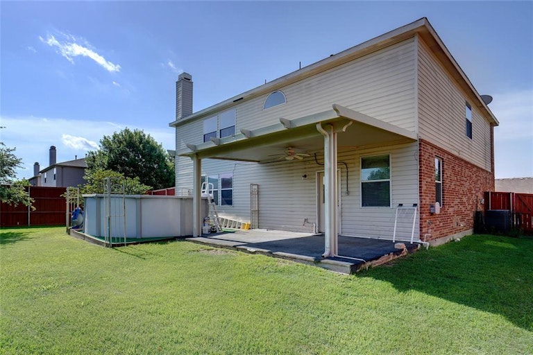 Photo 33 of 34 - 1709 White Dove Ln, Denton, TX 76210
