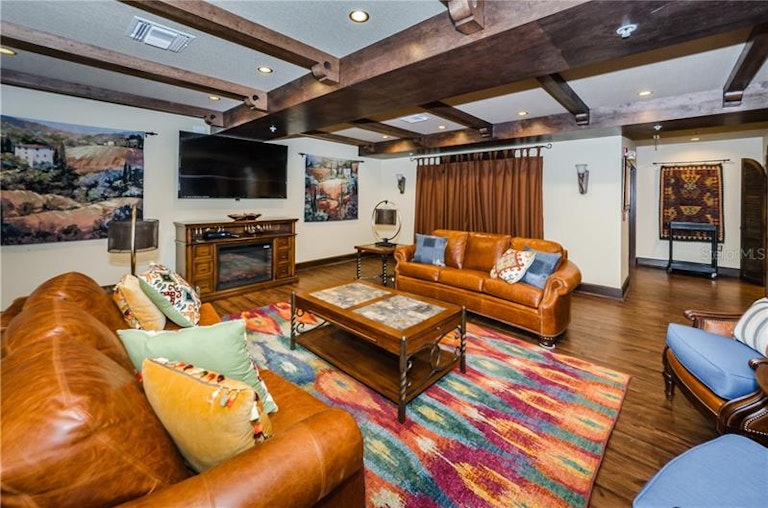 Photo 8 of 21 - 100 4th Ave S #229, Saint Petersburg, FL 33701