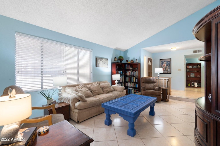 Photo 5 of 22 - 13421 N 24th Ave, Phoenix, AZ 85029