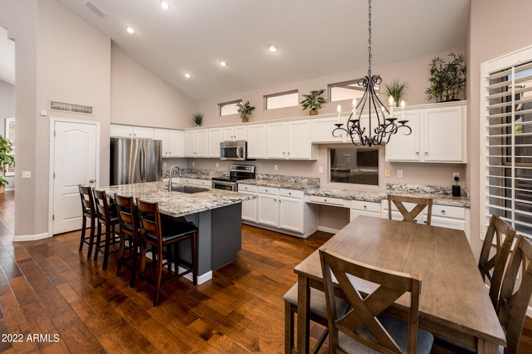 Photo 3 of 39 - 4379 E Lariat Ln, Phoenix, AZ 85050