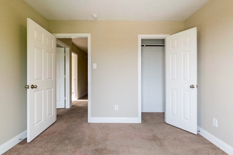 Photo 23 of 24 - 5602 Post Oak Manor Dr, Houston, TX 77085