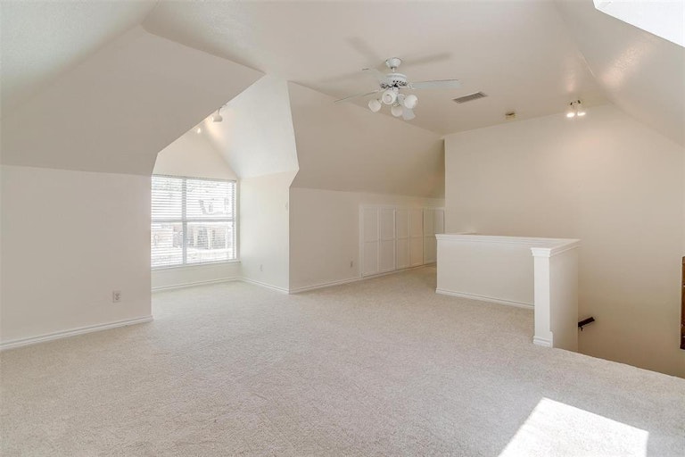 Photo 31 of 40 - 6006 Sunderland Dr, Colleyville, TX 76034