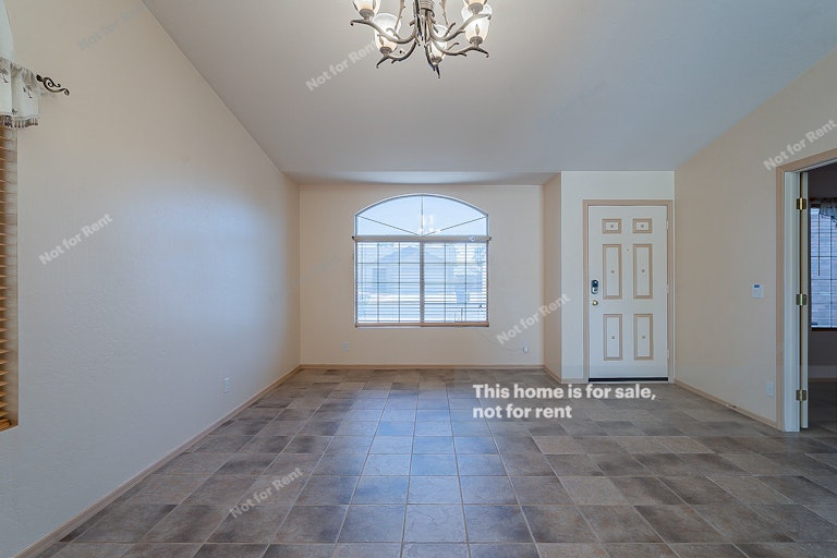 Photo 5 of 24 - 970 W 18th Ave, Apache Junction, AZ 85120