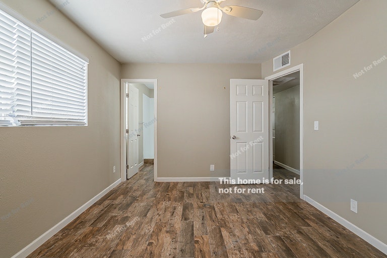 Photo 19 of 30 - 1127 E Butler Dr, Phoenix, AZ 85020