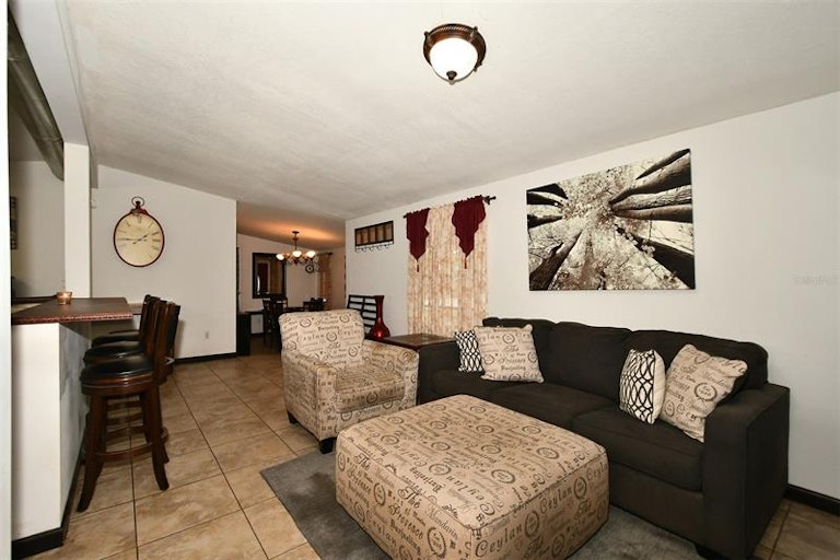 Photo 7 of 46 - 1469 S Shade Ave, Sarasota, FL 34239
