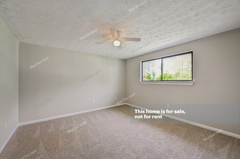 Photo 11 of 24 - 6937 Oriely Dr S, Jacksonville, FL 32210