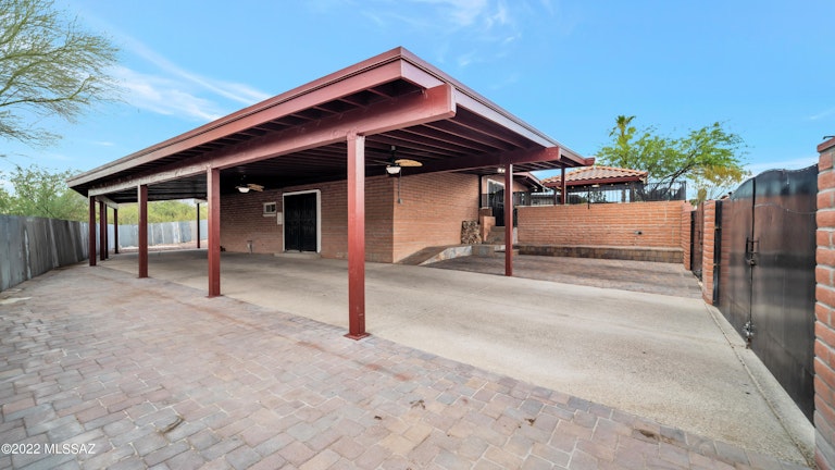 Photo 2 of 36 - 3918 S Cook St, Tucson, AZ 85746
