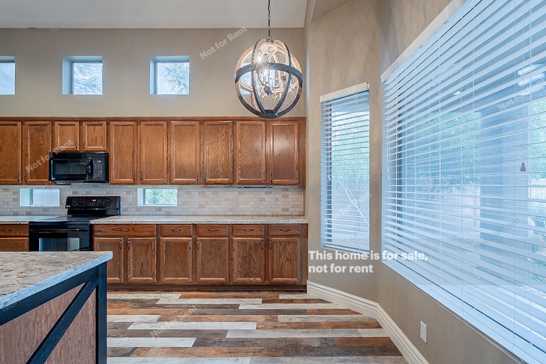 Photo 10 of 26 - 40140 N Gershwin Dr, Anthem, AZ 85086