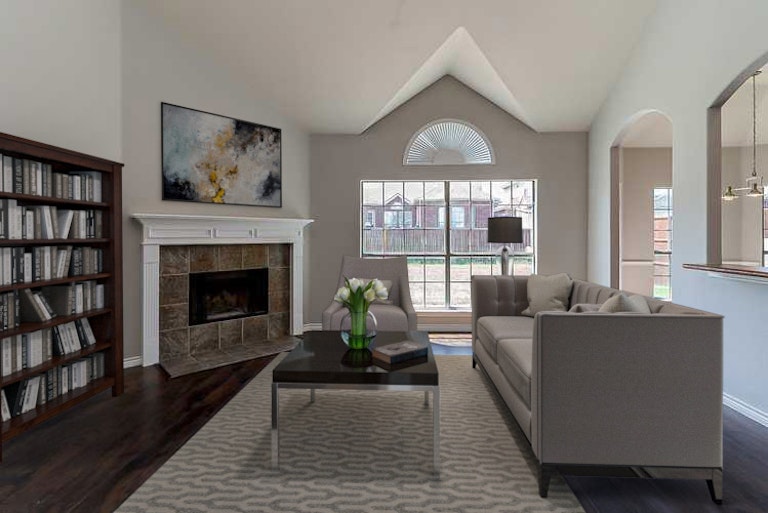 Photo 2 of 32 - 6813 White River Dr, Fort Worth, TX 76179