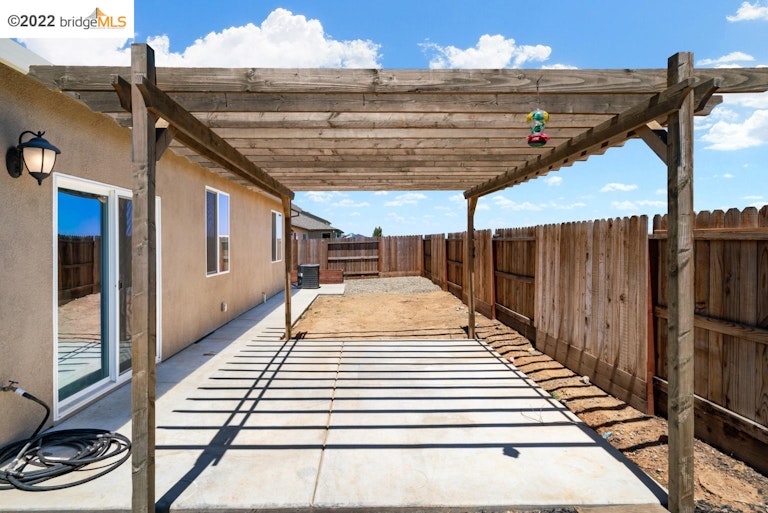Photo 23 of 26 - 5561 Glowhaven St, Marysville, CA 95901