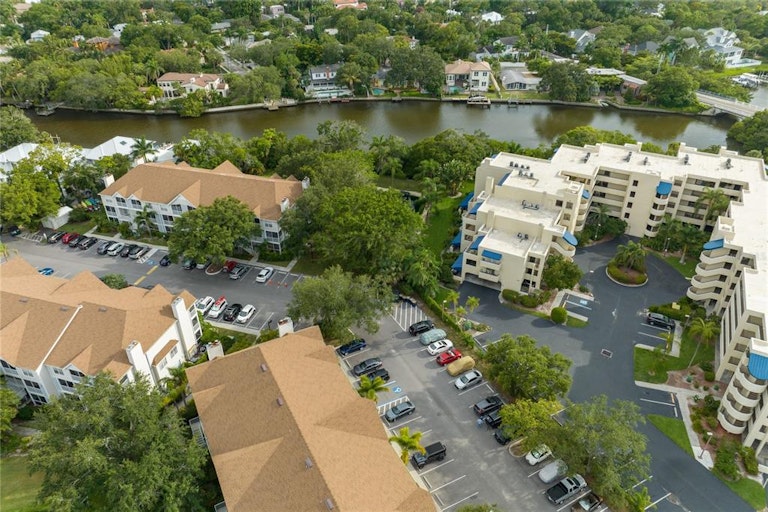 Photo 34 of 35 - 850 S Tamiami Trl #522, Sarasota, FL 34236