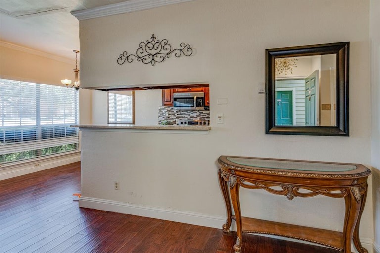 Photo 5 of 15 - 4101 4101A Esters Rd #107A, Irving, TX 75038