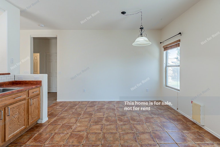 Photo 11 of 29 - 11344 W Harvester Dr, Marana, AZ 85653