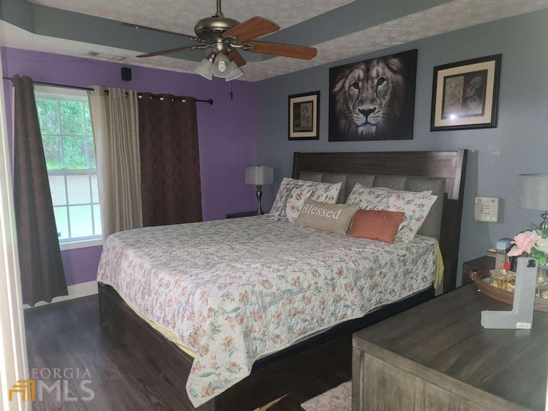 Photo 15 of 20 - 418 Shenandoah Ct, Winder, GA 30680