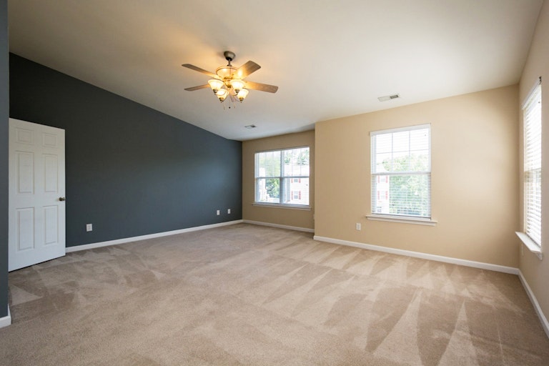 Photo 11 of 16 - 2220 Raven Rd #100, Raleigh, NC 27614