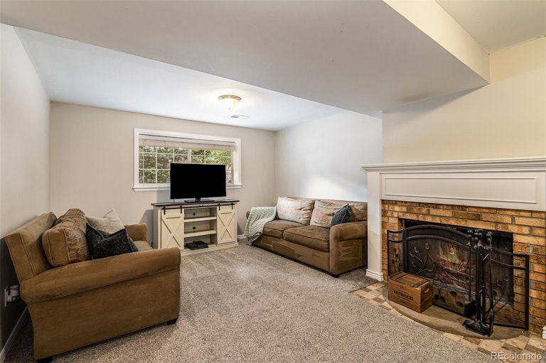 Photo 15 of 19 - 337 S Tucson Way, Aurora, CO 80012