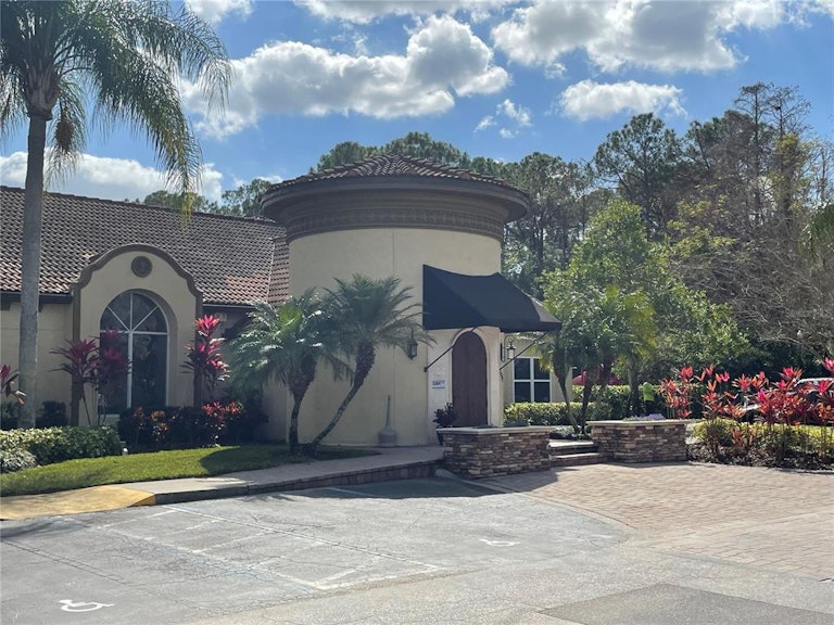 Photo 44 of 44 - 5168 Conroy Rd #25, Orlando, FL 32811