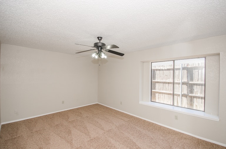 Photo 19 of 30 - 3123 Mayfair Dr, Carrollton, TX 75007