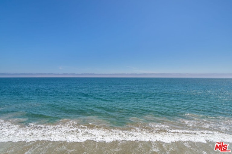 Photo 26 of 28 - 22548 Pacific Coast Hwy #410, Malibu, CA 90265