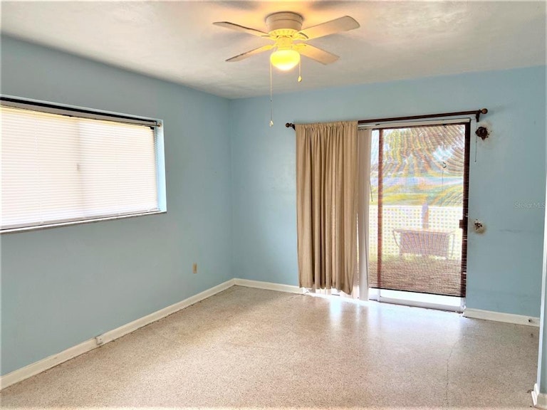 Photo 17 of 41 - 1246 W Wellington Dr, Deltona, FL 32725