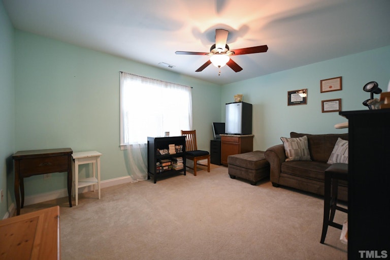 Photo 28 of 40 - 142 Mill Branch Cir, Fuquay Varina, NC 27526