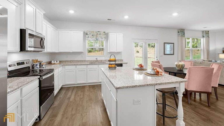 Photo 4 of 39 - 390 Faulkner St #173, Stockbridge, GA 30281