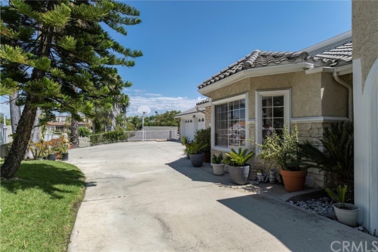 Photo 5 of 65 - 2158 Derringer Ln, Diamond Bar, CA 91765