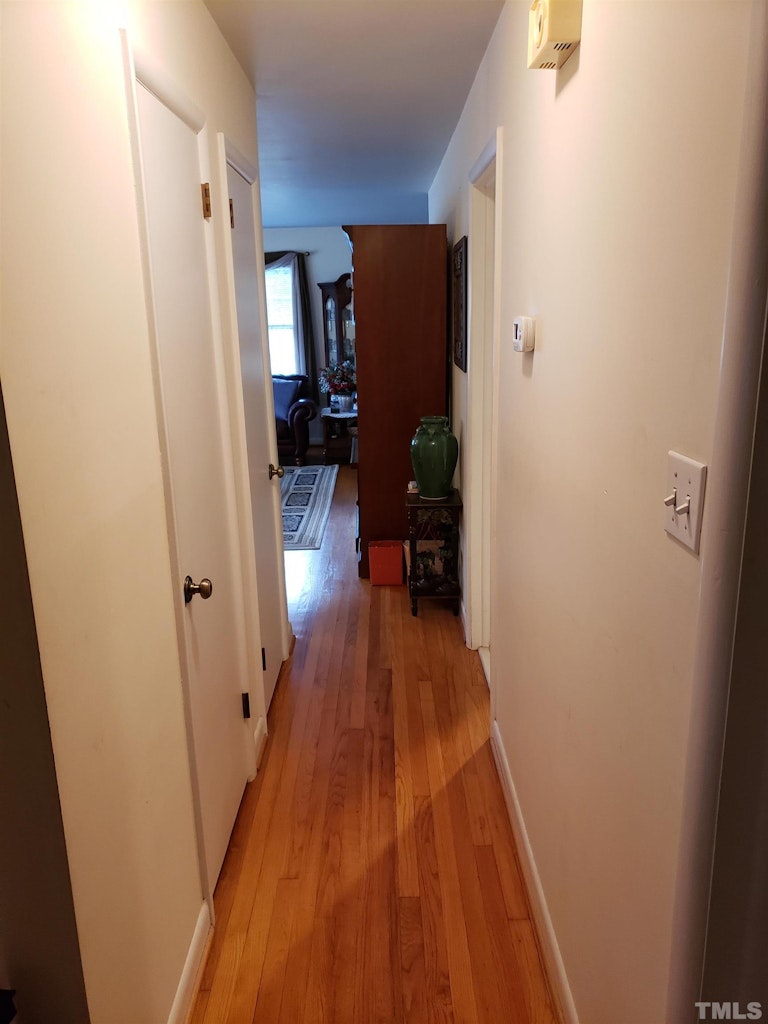Photo 12 of 20 - 822 Union St, Cary, NC 27511
