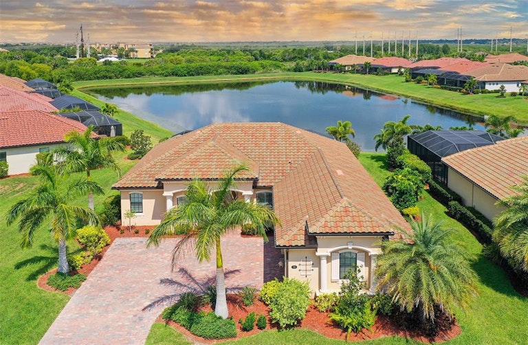 Photo 54 of 94 - 704 Moorings Way, Bradenton, FL 34212
