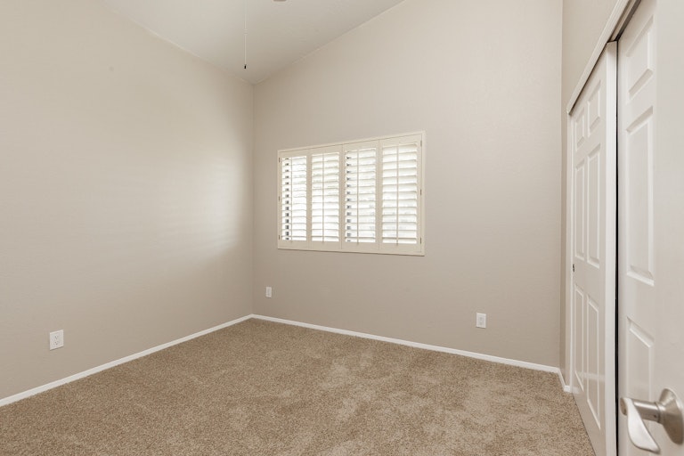 Photo 16 of 29 - 802 E Meadow Ln, Phoenix, AZ 85022