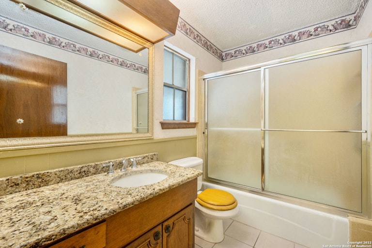 Photo 20 of 27 - 3538 Pinebluff Dr, San Antonio, TX 78230