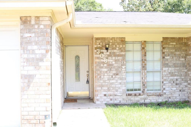 Photo 20 of 20 - 303 Bois D Arc Dr, Conroe, TX 77301