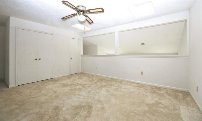 Photo 16 of 28 - 727 Bunker Hill Rd #40, Houston, TX 77024