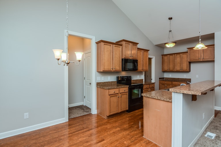 Photo 4 of 27 - 92 Poston Ct, Benson, NC 27504