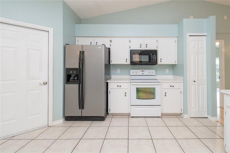 Photo 20 of 32 - 3245 Big Valley Dr, Lakeland, FL 33812