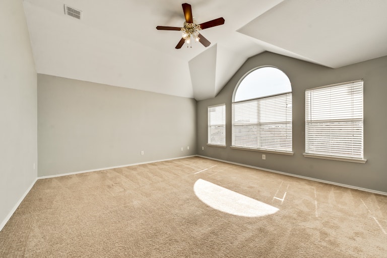 Photo 18 of 28 - 6409 Deer Run Dr, McKinney, TX 75070