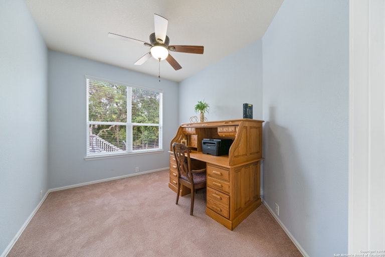 Photo 18 of 32 - 12543 Cascade Hls, San Antonio, TX 78253