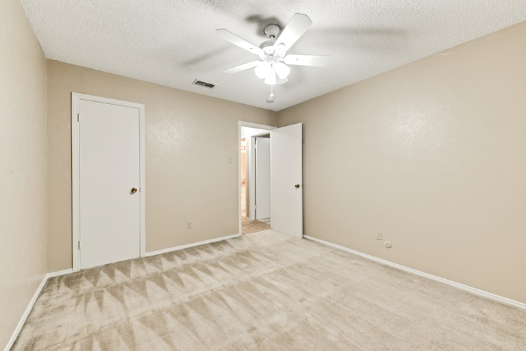 Photo 20 of 25 - 4762 Snow Dr, Mesquite, TX 75150