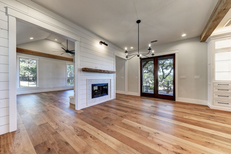 Photo 10 of 40 - 175 Mystic Oak, New Braunfels, TX 78132