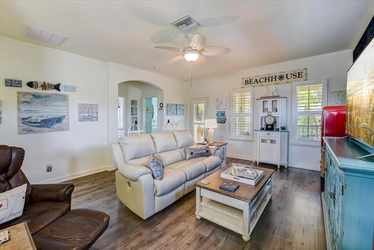 Photo 31 of 64 - 511 Winterside Dr, Apollo Beach, FL 33572