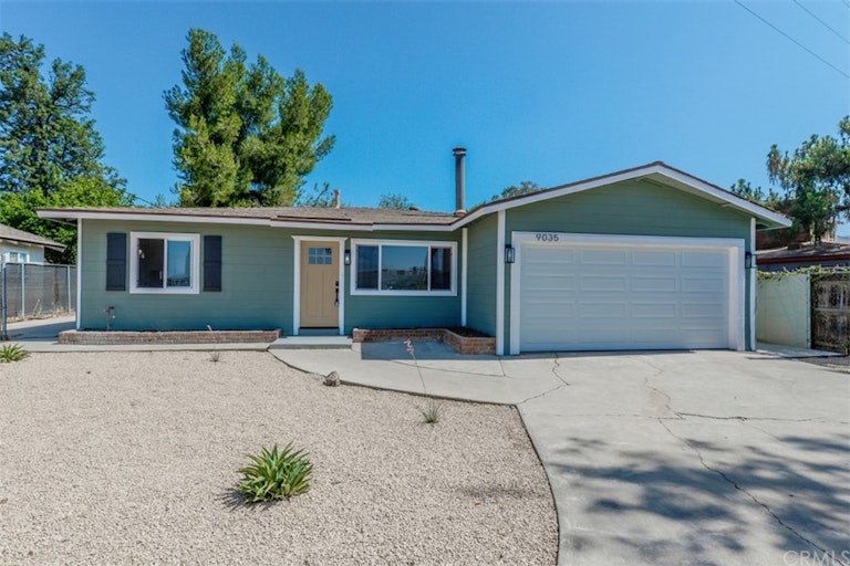 Photo 3 of 33 - 9035 Bellegrave Ave, Jurupa Valley, CA 92509