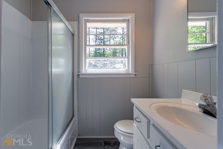 Photo 14 of 18 - 1202 Jack Neely Rd, Covington, GA 30016