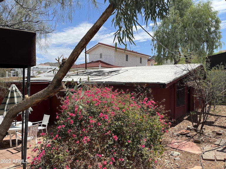Photo 4 of 49 - 9009 N 14th St, Phoenix, AZ 85020