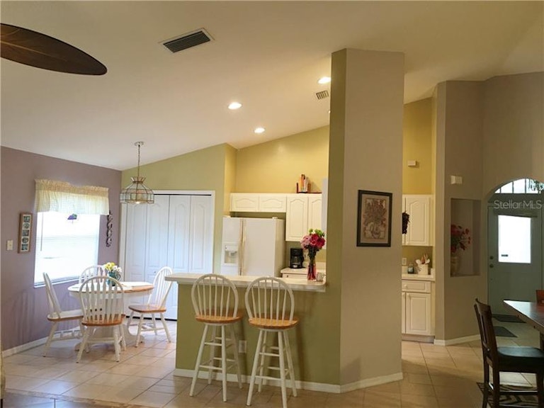 Photo 6 of 25 - 24535 Laurel Ridge Dr, Lutz, FL 33559
