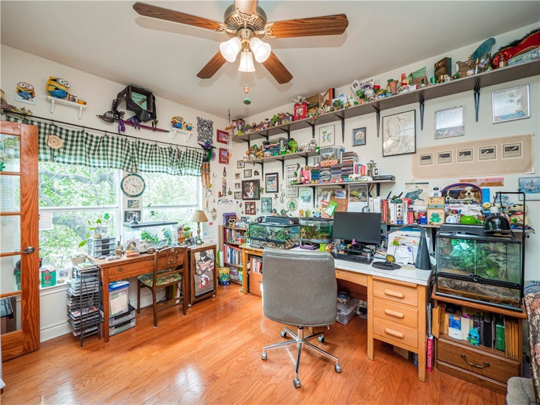 Photo 28 of 38 - 1304 Jewel Park Rd, Leander, TX 78645