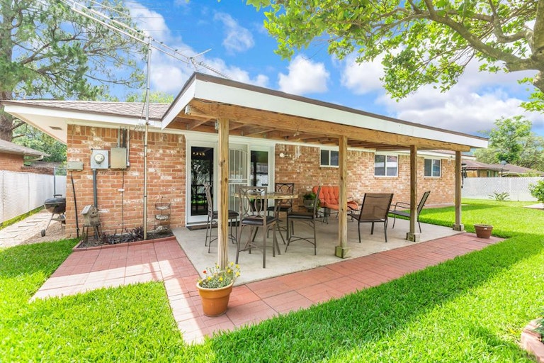 Photo 20 of 22 - 9511 Kell Cir, Houston, TX 77040