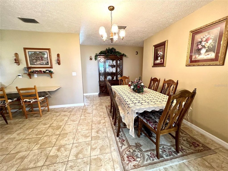 Photo 10 of 48 - 1519 S Lake Shipp Dr, Winter Haven, FL 33880