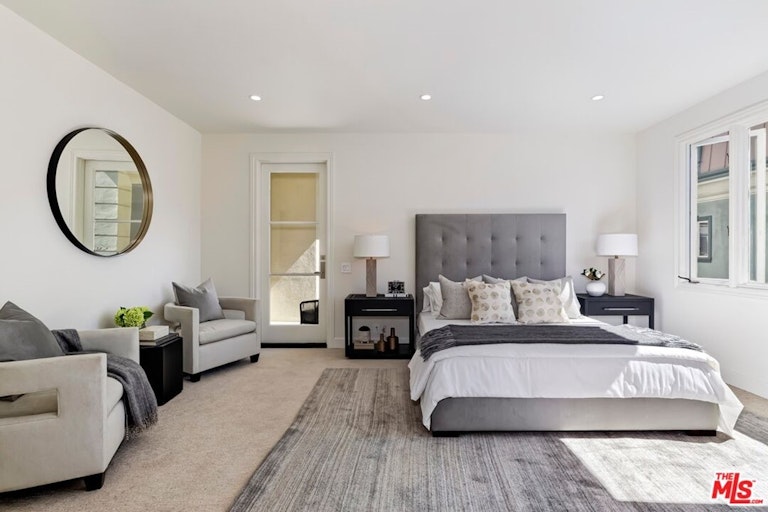 Photo 12 of 24 - 10106 Empyrean Way #201, Los Angeles, CA 90067