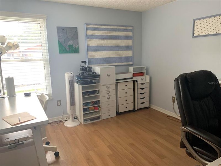 Photo 20 of 39 - 511 Cedar Grove Dr, Brandon, FL 33511
